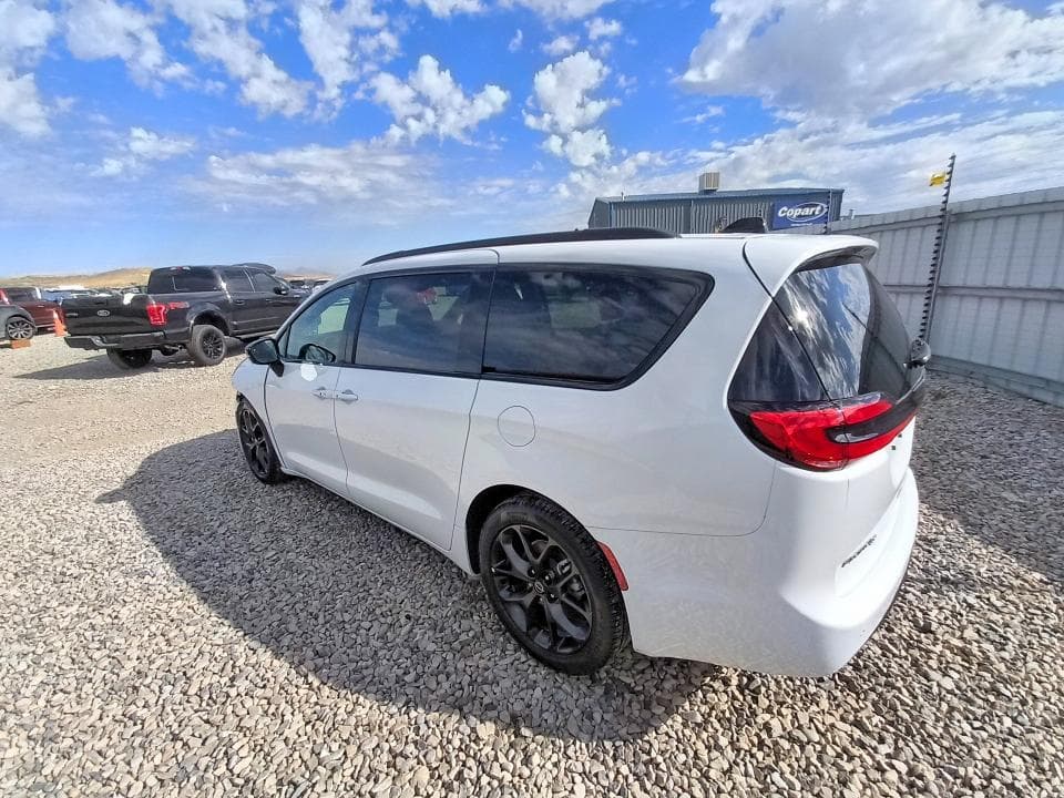 2026 CHRYSLER PACIFICA SELECT 2