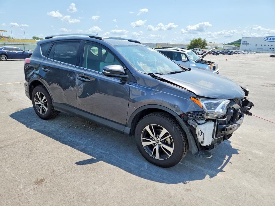 2018 TOYOTA RAV4 XLE 4