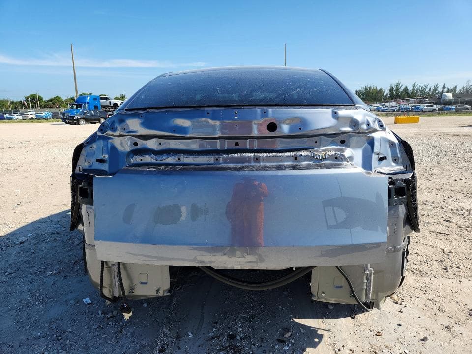 2026 TESLA MODEL Y 6