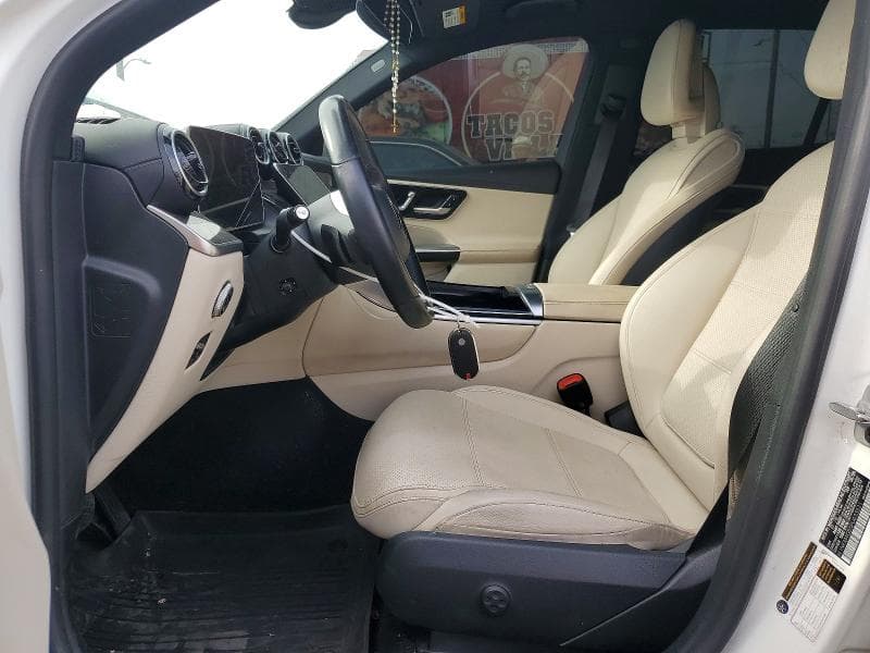 2023 MERCEDES-BENZ GLC 300 7