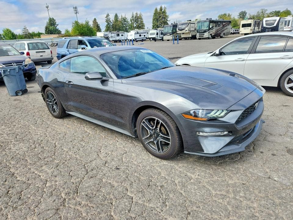 2020 FORD MUSTANG 4