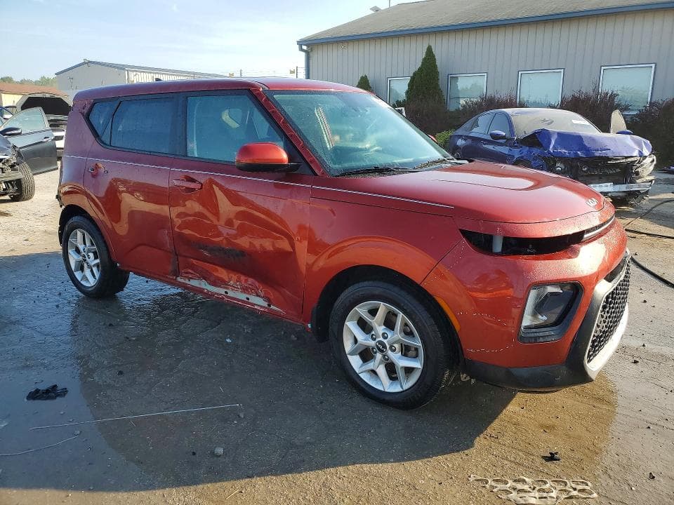 2022 KIA SOUL LX 4