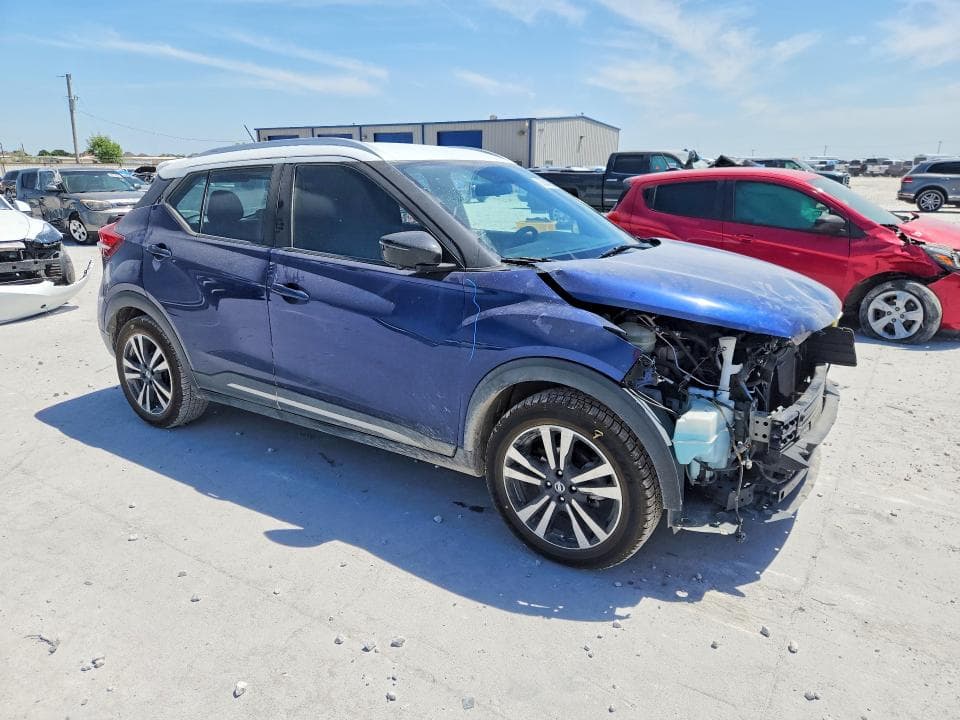 2018 NISSAN KICKS S 4