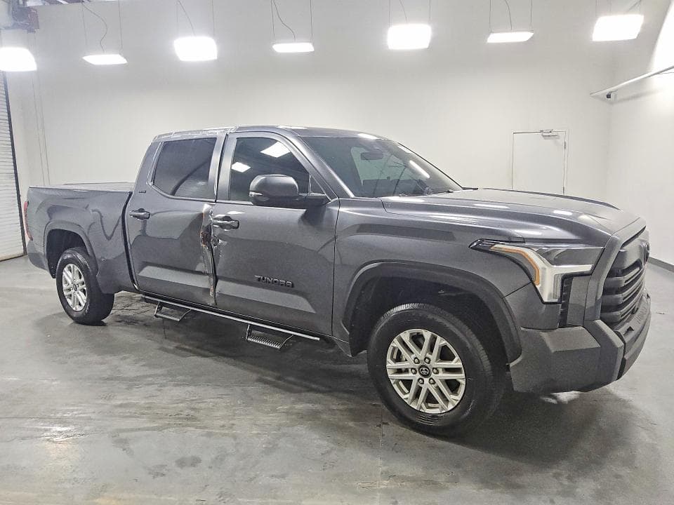 2026 TOYOTA TUNDRA CREWMAX SR5 4