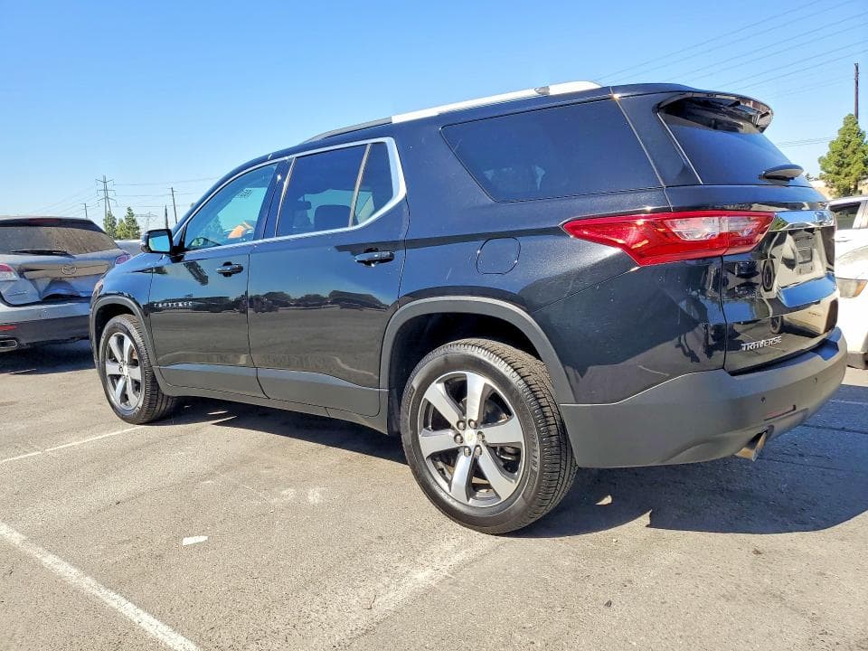 2018 CHEVROLET TRAVERSE LT 2