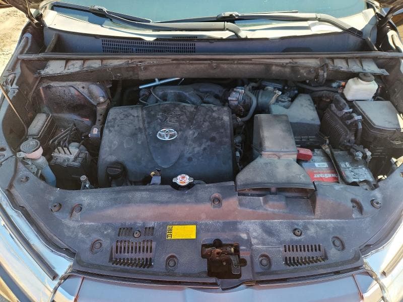 2018 TOYOTA HIGHLANDER XLE 12