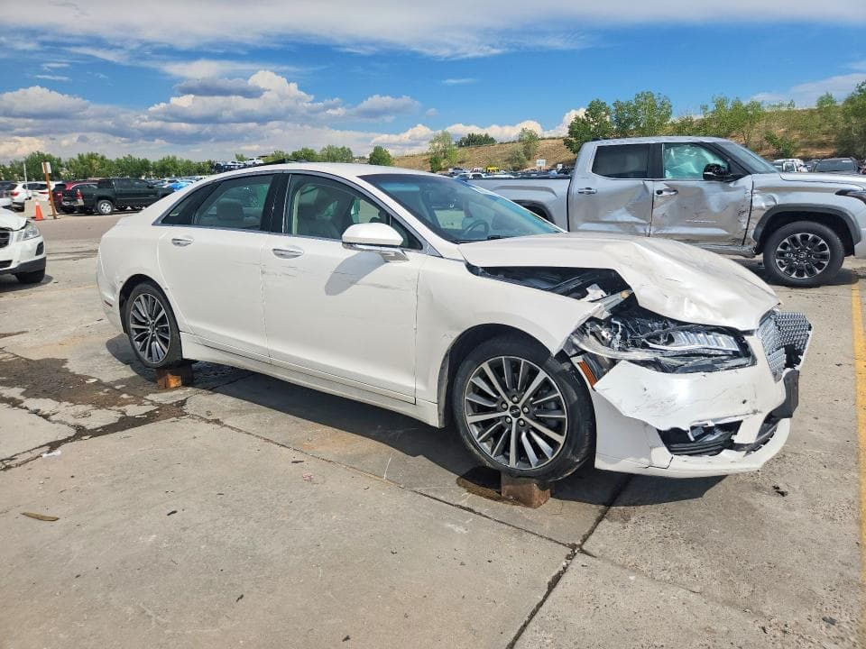 2018 LINCOLN MKZ PREMIERE 4