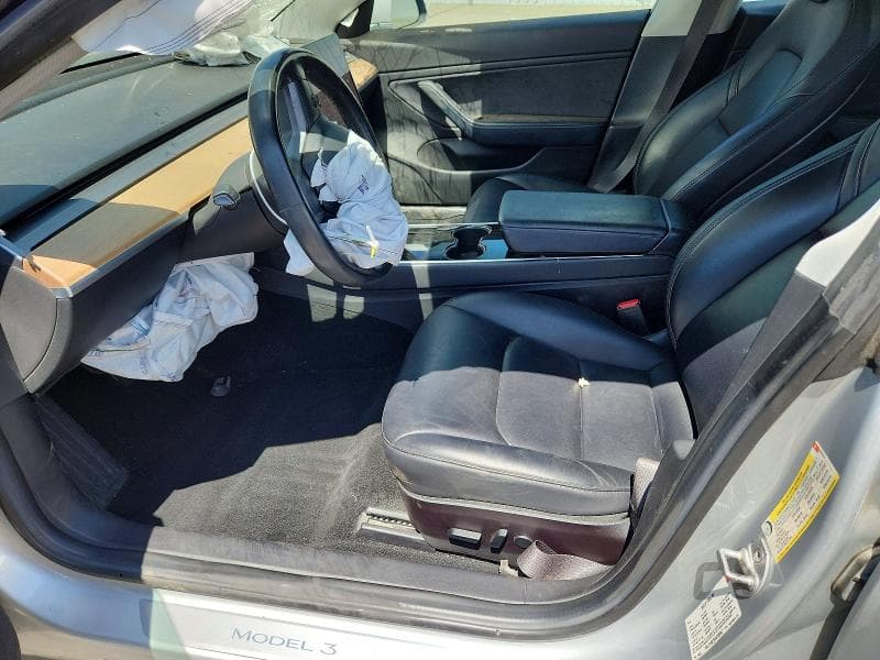2018 TESLA MODEL 3 7