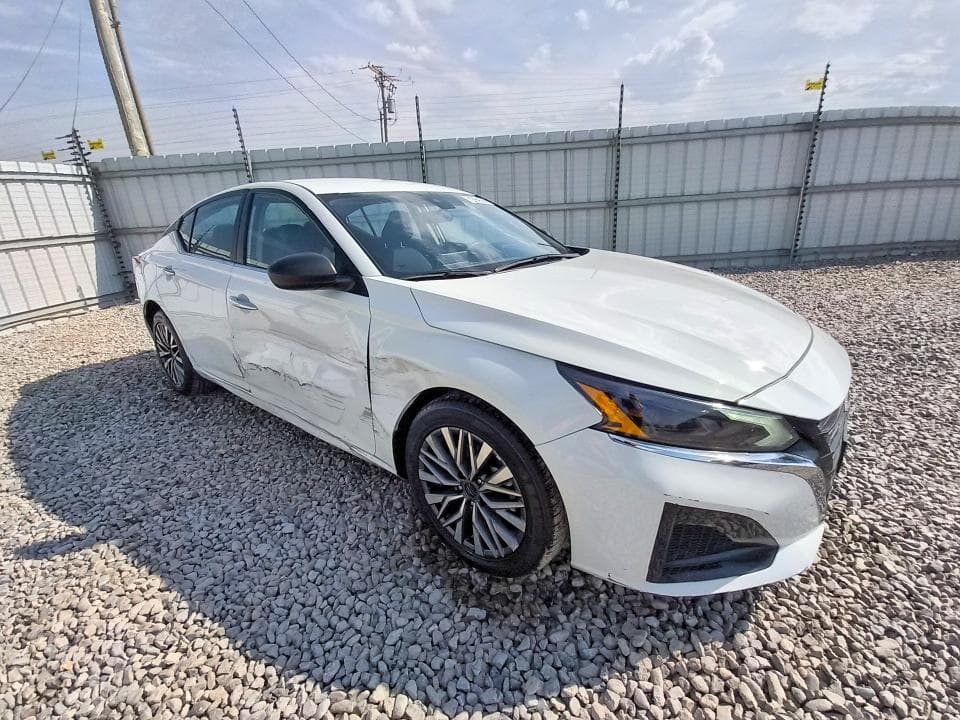 2025 NISSAN ALTIMA SV 4