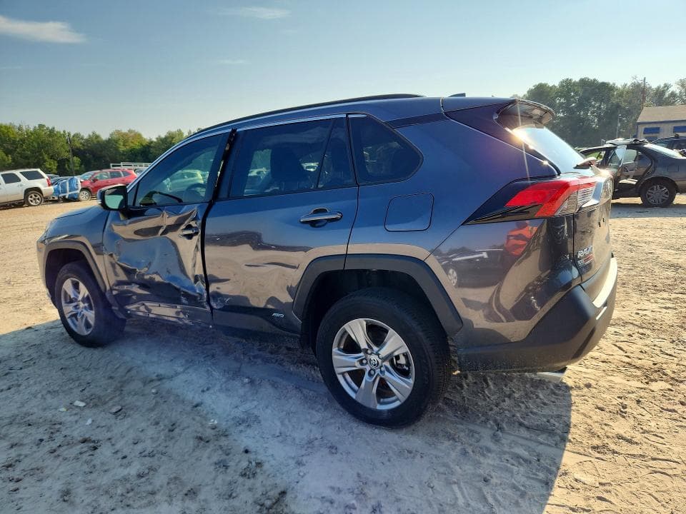 2025 TOYOTA RAV4 LE 2