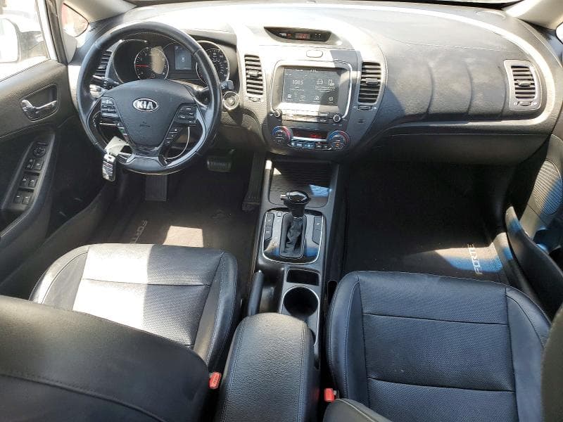 2017 KIA FORTE EX 8