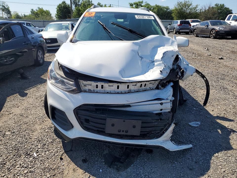2018 CHEVROLET TRAX 1LT 5