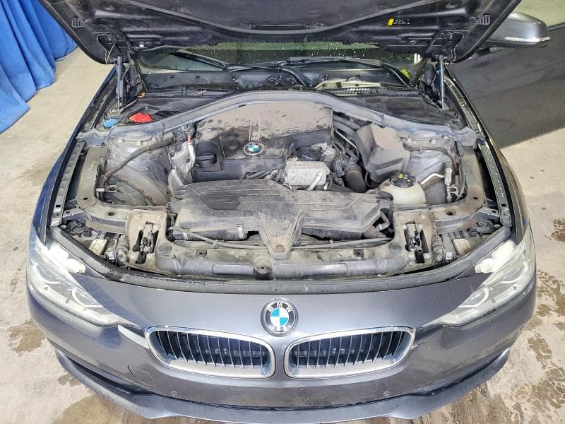 2018 BMW 320 XI 11