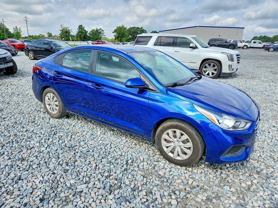 2021 HYUNDAI ACCENT SE 4