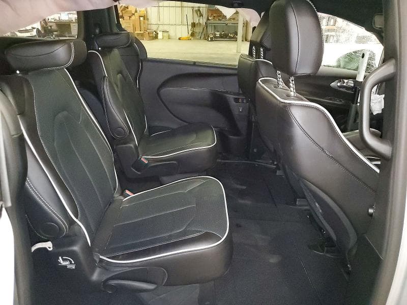 2026 CHRYSLER PACIFICA LIMITED 11