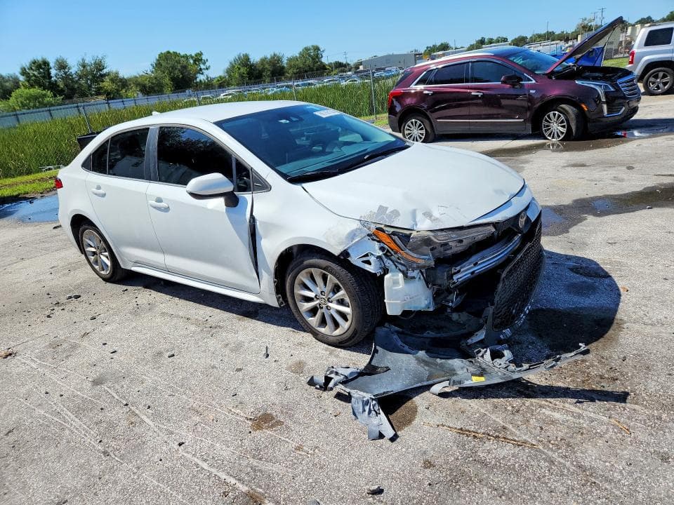 2021 TOYOTA COROLLA LE 4