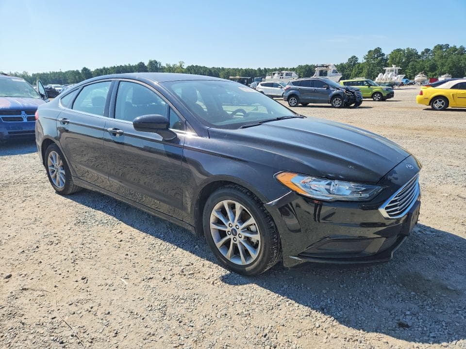 2017 FORD FUSION SE 4