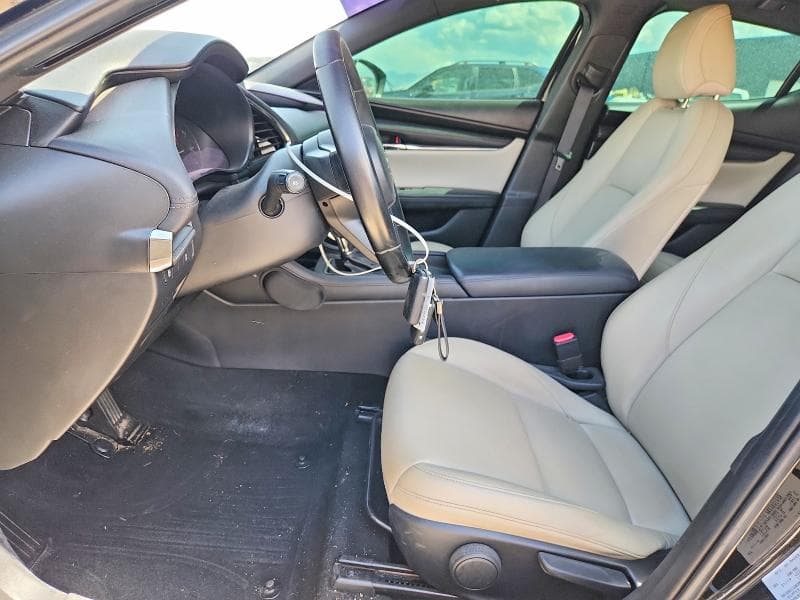 2019 MAZDA 3 7
