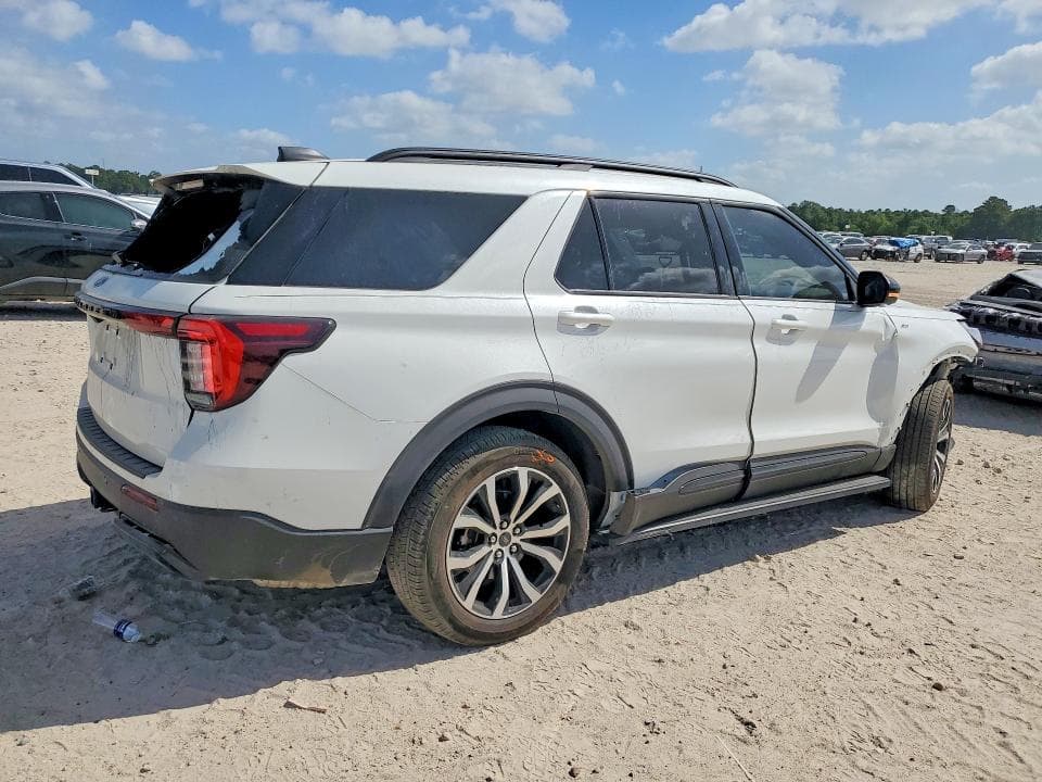 2025 FORD EXPLORER ST-LINE 3