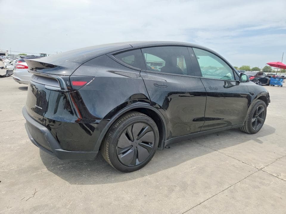 2026 TESLA MODEL Y 3