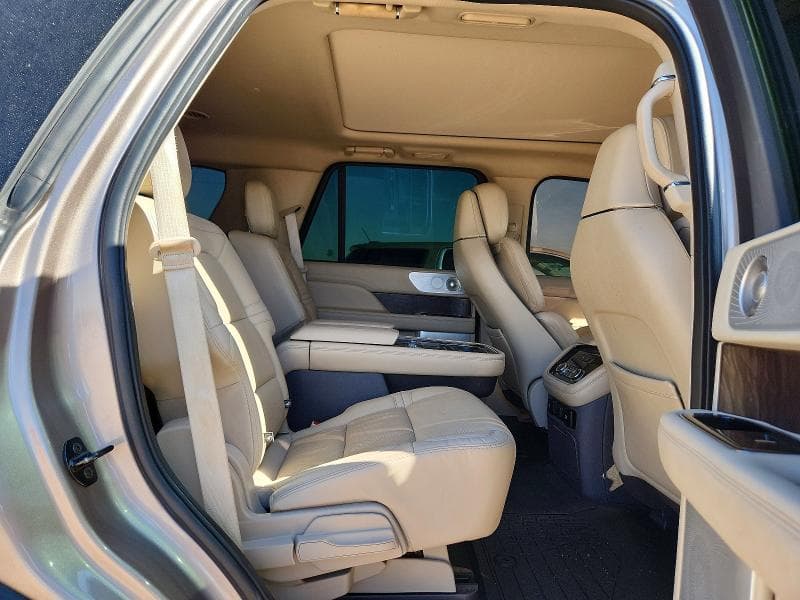 2020 LINCOLN NAVIGATOR RESERVE 11