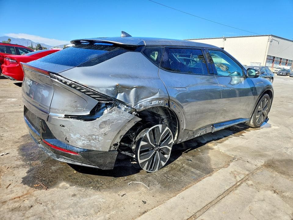 2024 KIA EV6 WIND 3