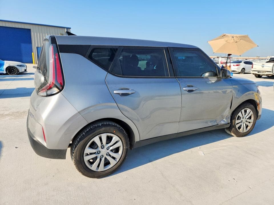2024 KIA SOUL LX 3