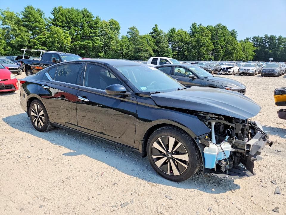 2022 NISSAN ALTIMA SV 4