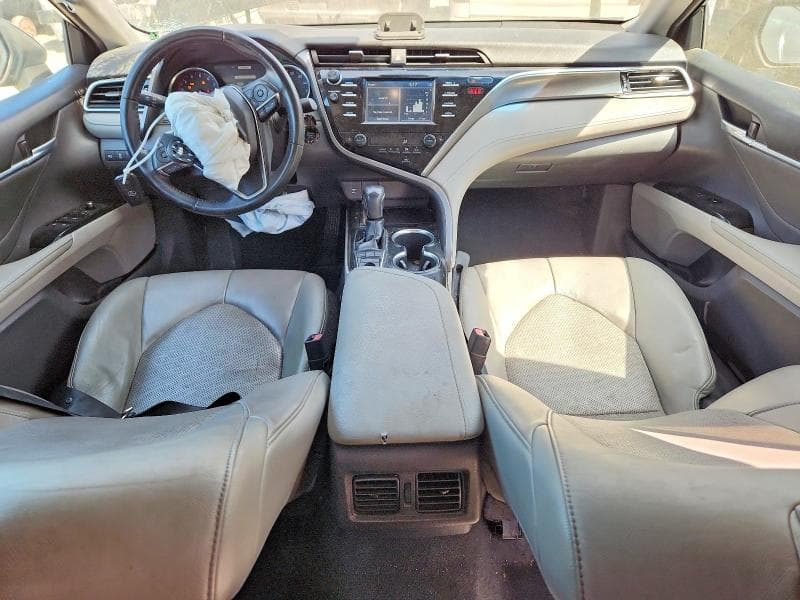 2018 TOYOTA CAMRY XSE 8