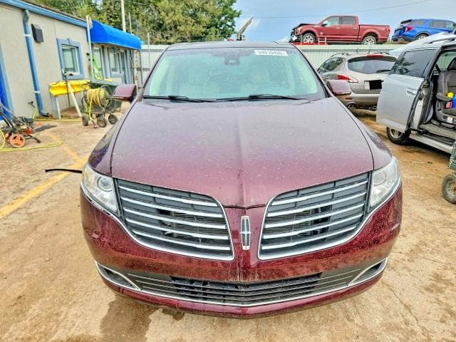 2018 LINCOLN MKT 5