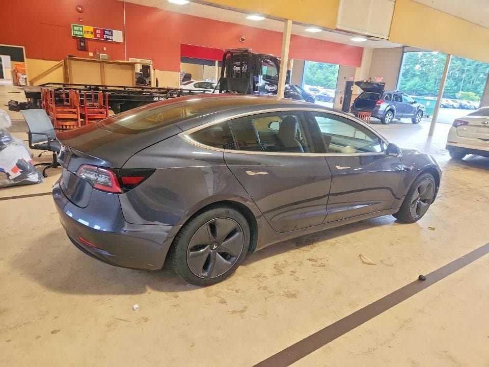 2020 TESLA MODEL 3 3