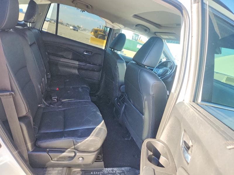 2021 HONDA PILOT SE 11
