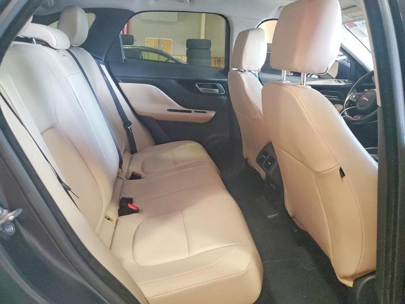 2017 JAGUAR F-PACE PREMIUM 11