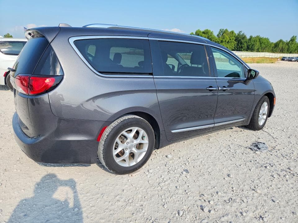 2018 CHRYSLER PACIFICA TOURING L 3