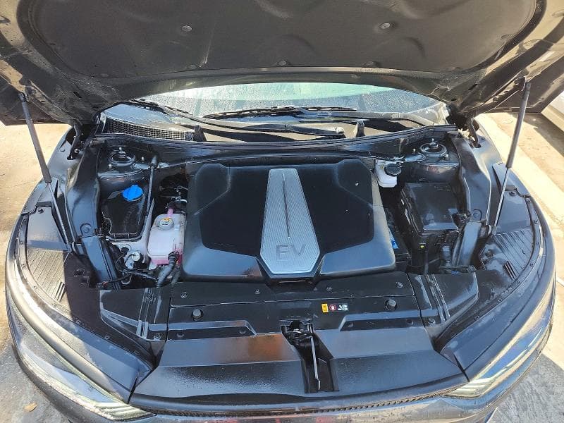 2023 KIA EV6 WIND 11