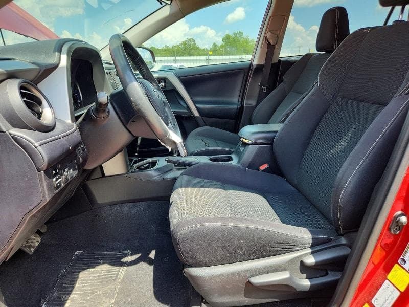 2017 TOYOTA RAV4 XLE 7