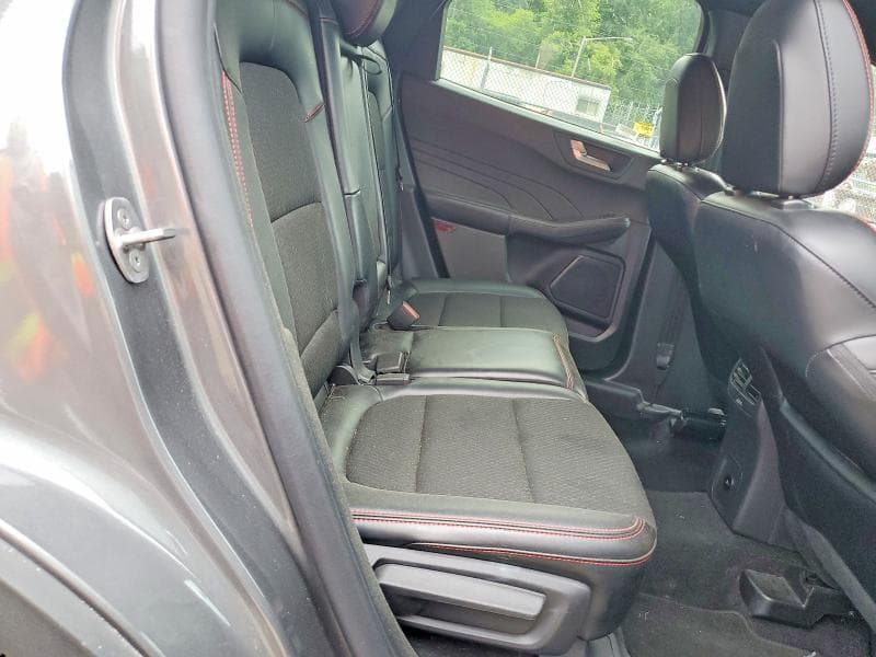 2025 FORD ESCAPE ST LINE 10