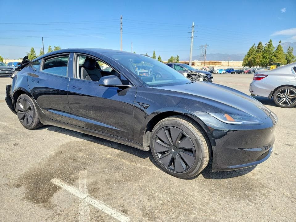 2026 TESLA MODEL 3 4