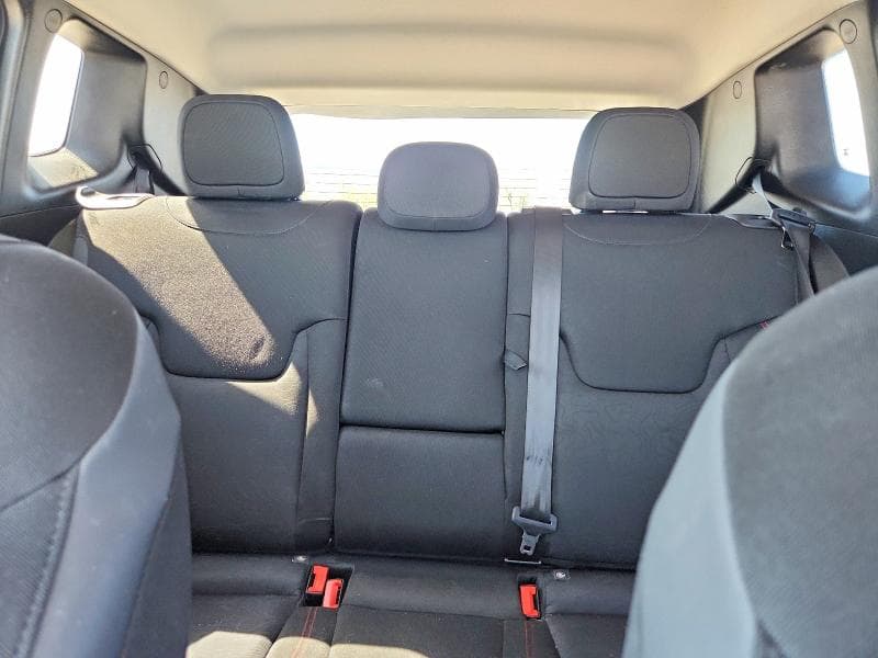 2019 JEEP RENEGADE TRAILHAWK 10