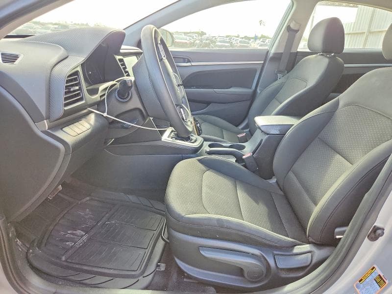 2020 HYUNDAI ELANTRA SEL 7