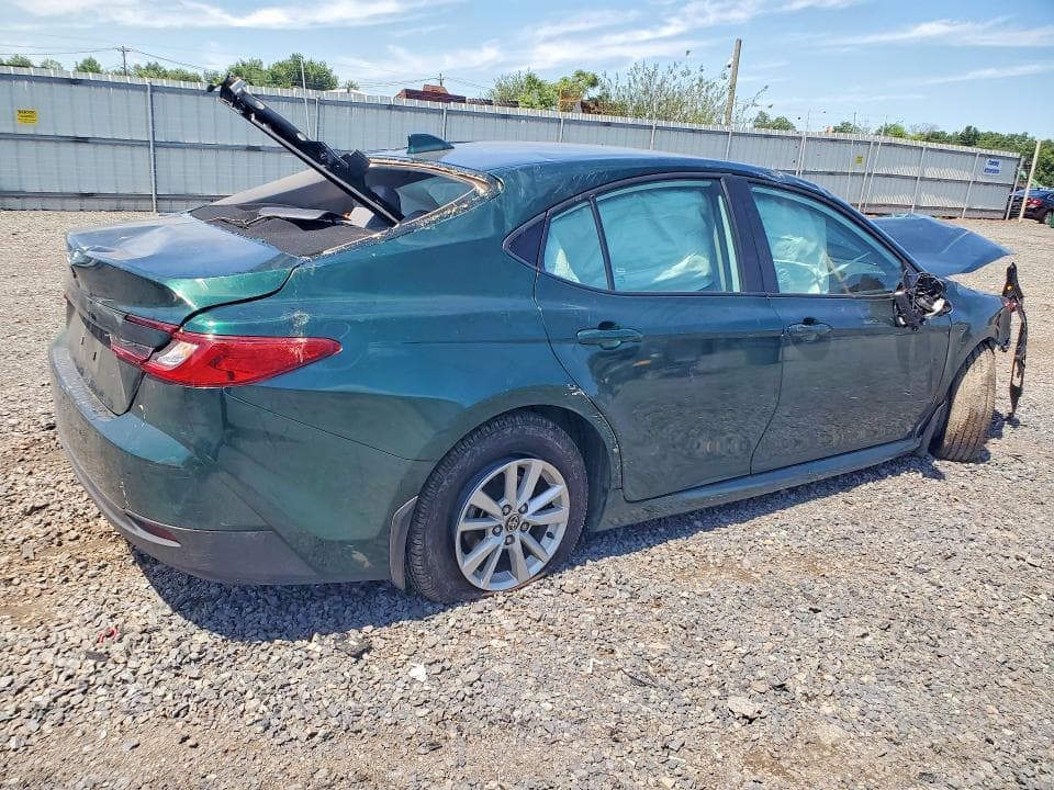 2025 TOYOTA CAMRY LE 3