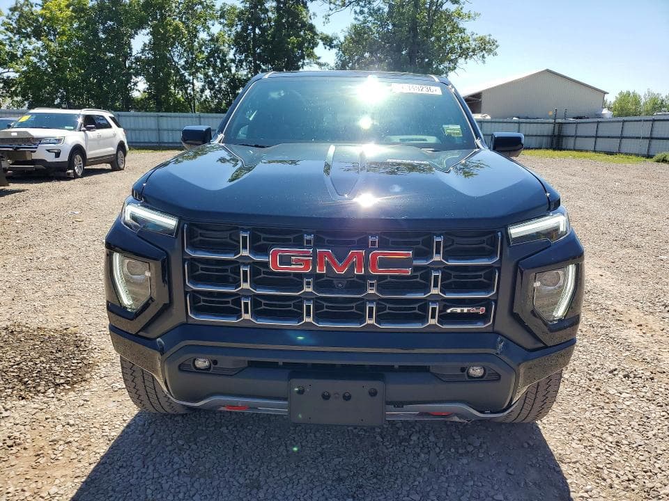 2025 GMC CANYON AT4 5