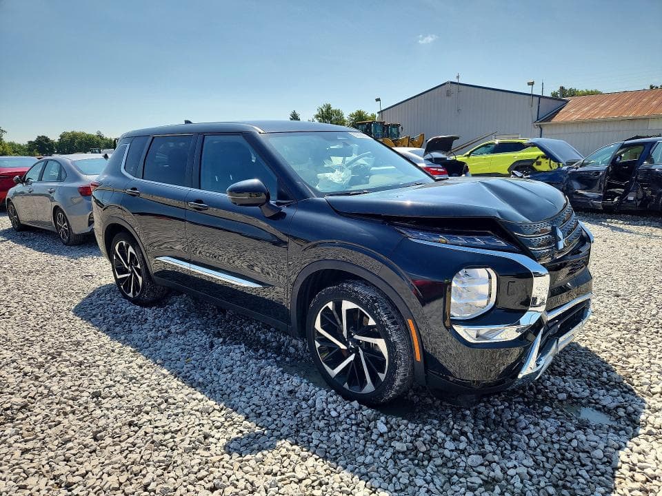 2023 MITSUBISHI OUTLANDER SE 4