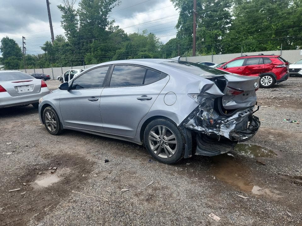 2017 HYUNDAI ELANTRA SE 2