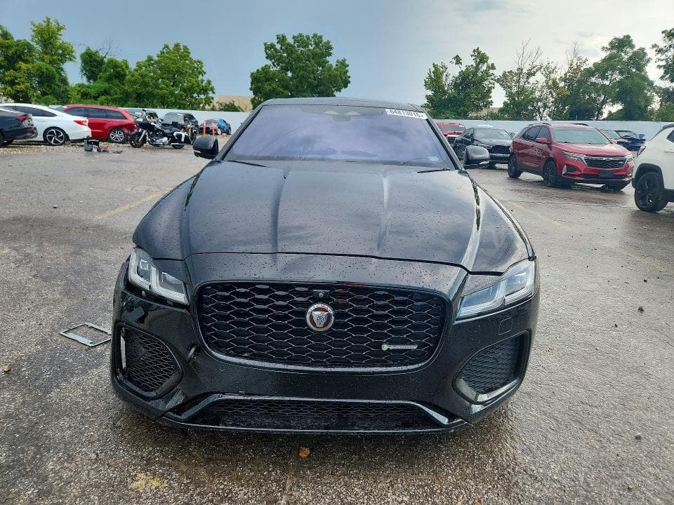 2021 JAGUAR XF R-DYNAMIC SE 5