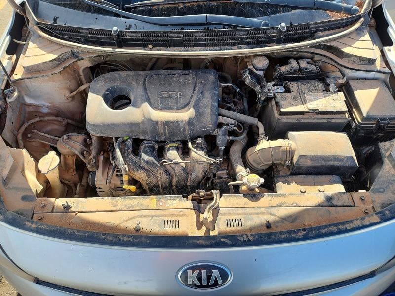 2019 KIA RIO S 11