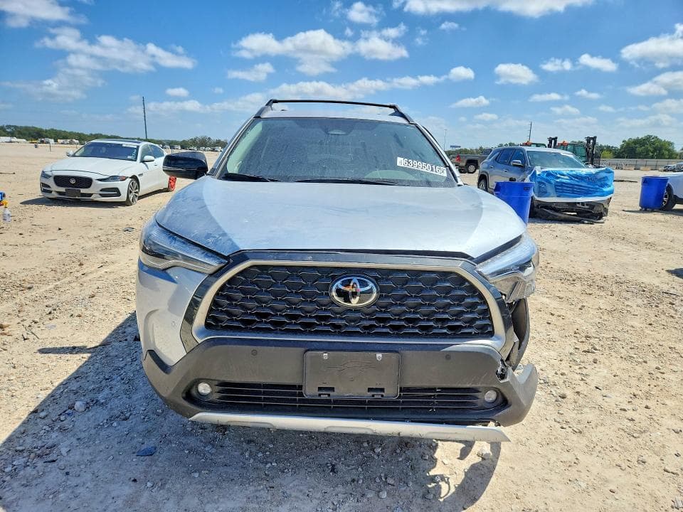 2025 TOYOTA COROLLA CROSS XLE 5