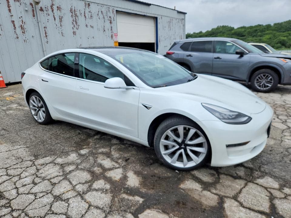 2020 TESLA MODEL 3 4