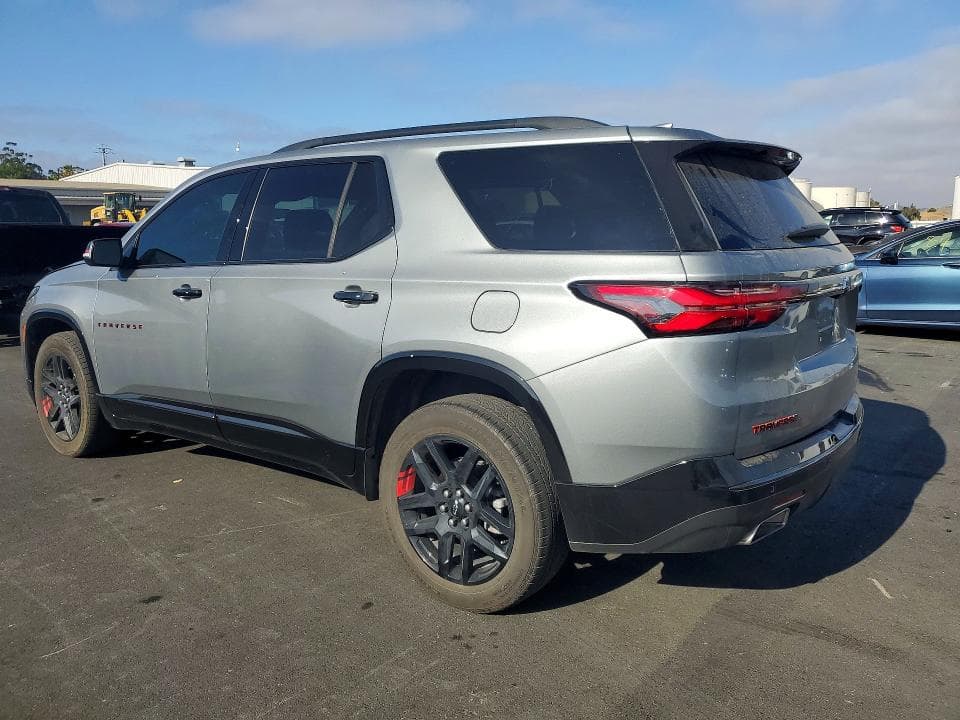 2023 CHEVROLET TRAVERSE PREMIER 2
