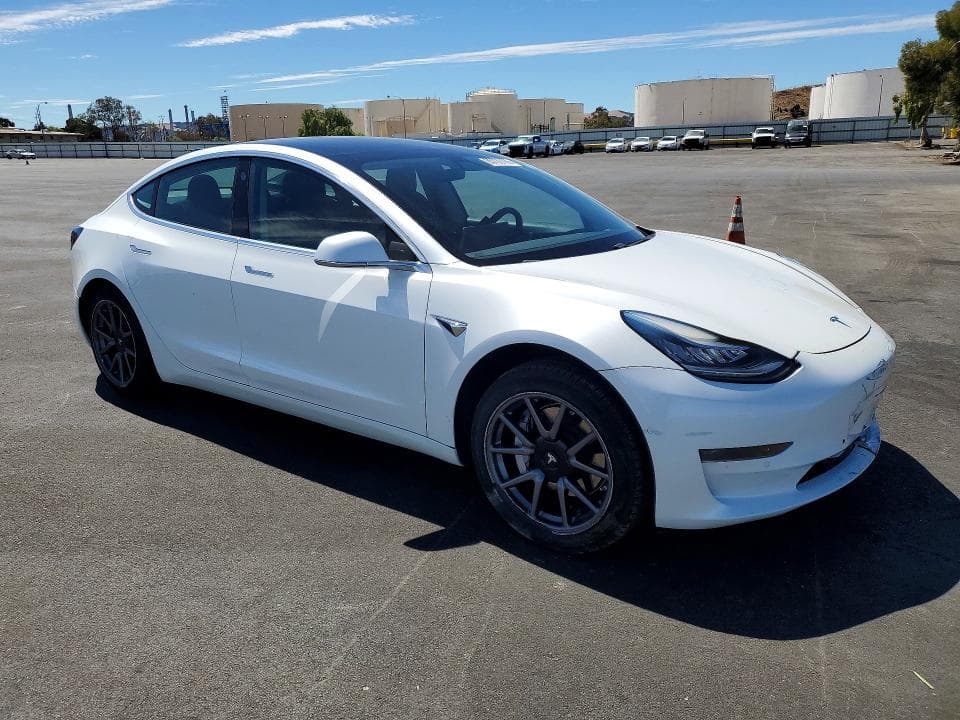 2020 TESLA MODEL 3 4